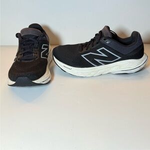 New Balance Fresh Foam X 860 v14 running shoes Size 8